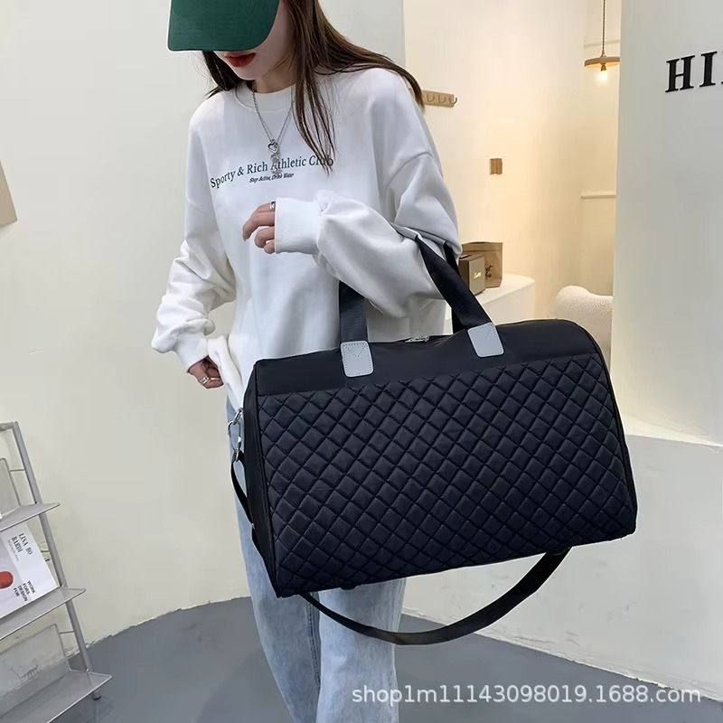 Large Capacity Lightweight Travel Bag